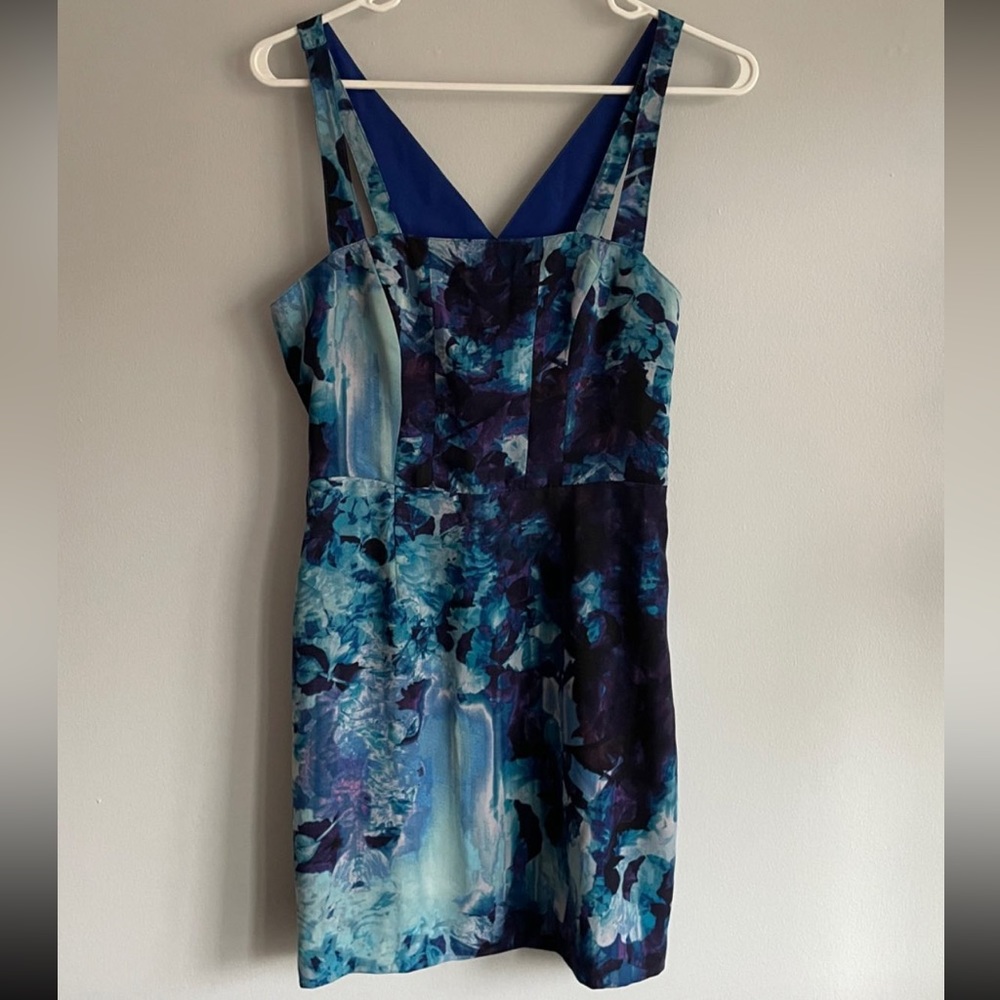 LAST CHANCE Urban Outfitters abstract print cut-out dress size 0